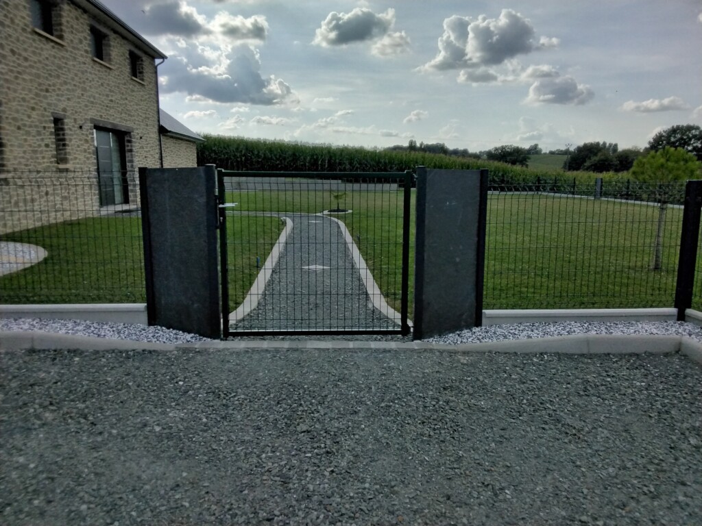 Giffard Terrassement Terrassement En Mayenne Cloture 1